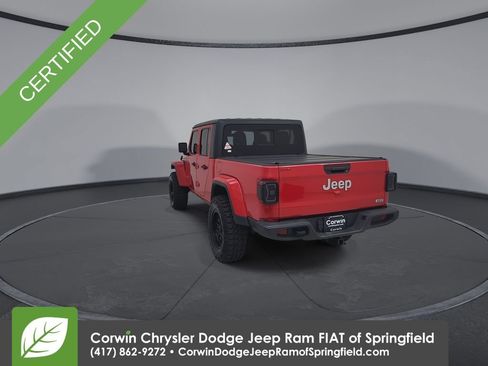 Certified 2020 Jeep Gladiator Overland AWD/4WD image 17