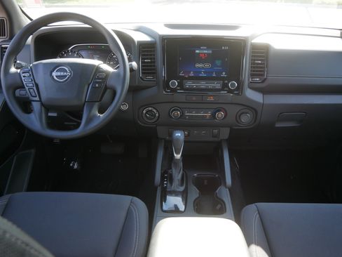 Used 2023 Nissan Frontier SV w/ Midnight Edition Package AWD/4WD image 10