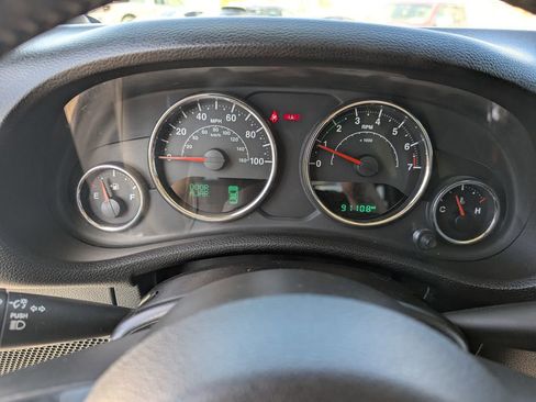 Used 2015 Jeep Wrangler Unlimited Sahara AWD/4WD image 25