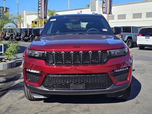 New 2025 Jeep Grand Cherokee Limited image 2