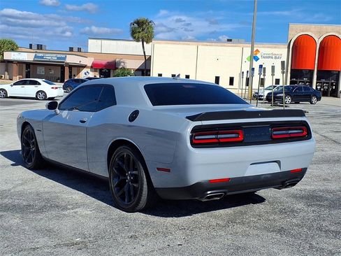 Used 2022 Dodge Challenger R/T image 5