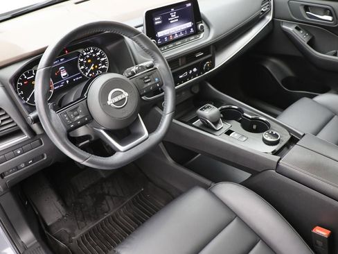 Used 2023 Nissan Rogue SV w/ SV Premium B Package image 14