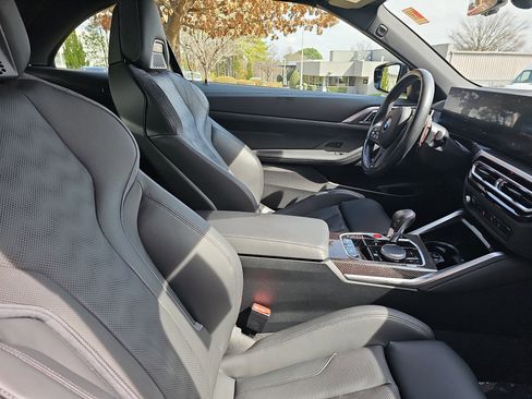 Used 2024 BMW M4 xDrive Competition image 10