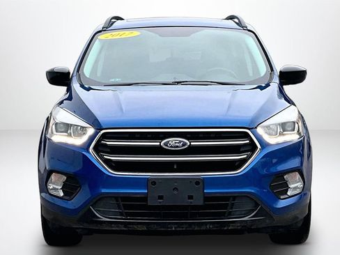 Used 2017 Ford Escape SE w/ Equipment Group 201A image 2
