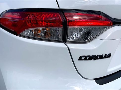 Used 2026 Toyota Corolla SE FWD image 28