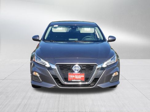 Used 2021 Nissan Altima 2.5 SV FWD image 2