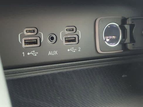 New 2025 Jeep Grand Cherokee L Laredo image 33