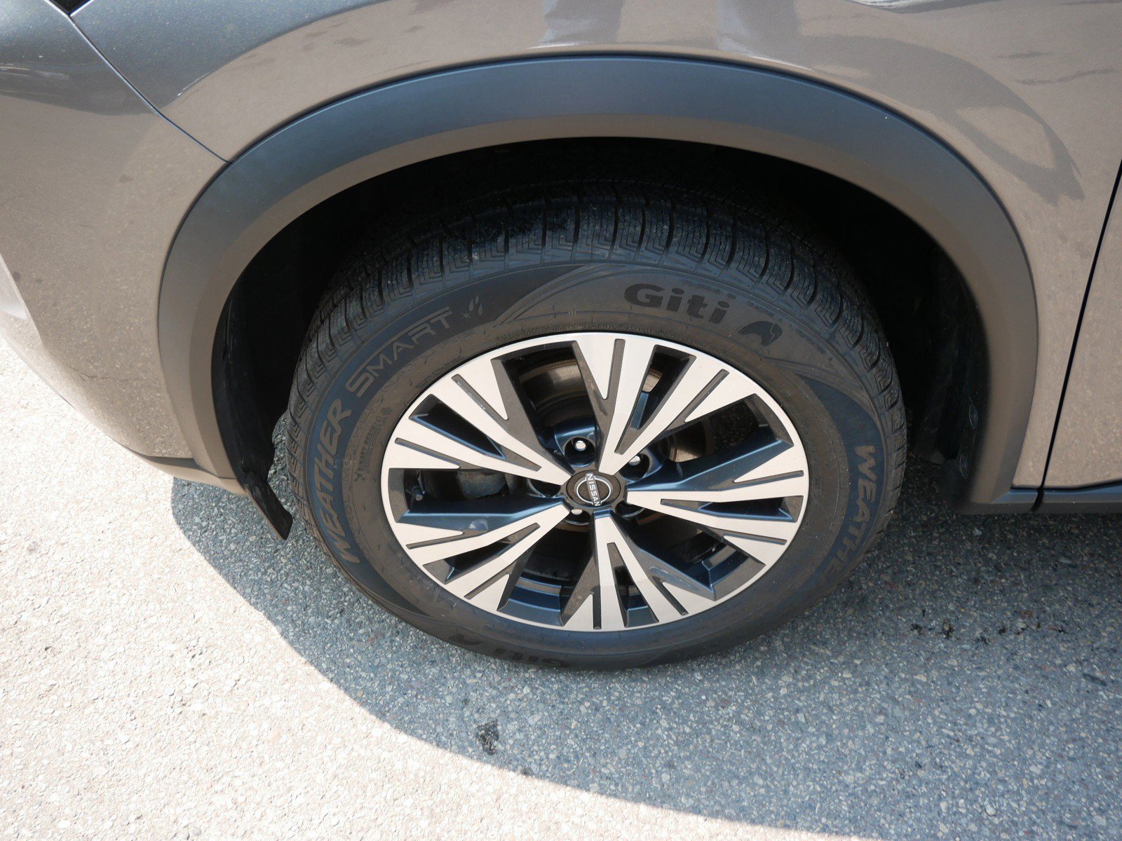 Certified 2023 Nissan Rogue SV AWD/4WD image 9
