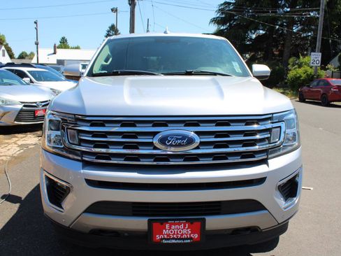 Used 2018 Ford Expedition Limited AWD/4WD image 2