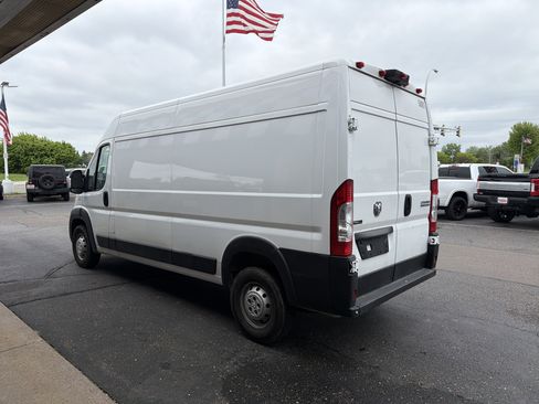 Used 2023 RAM ProMaster 2500 FWD image 2