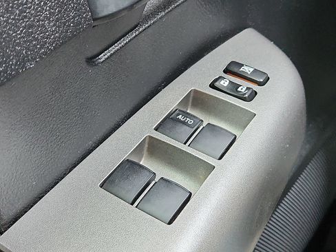Used 2013 Toyota Tundra 2WD CrewMax w/ Tow Pkg image 14