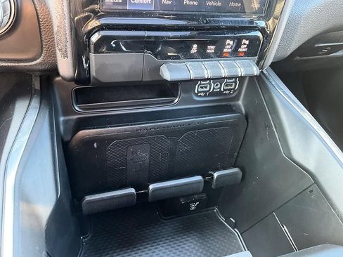 Used 2024 RAM 1500 Laramie AWD/4WD image 24