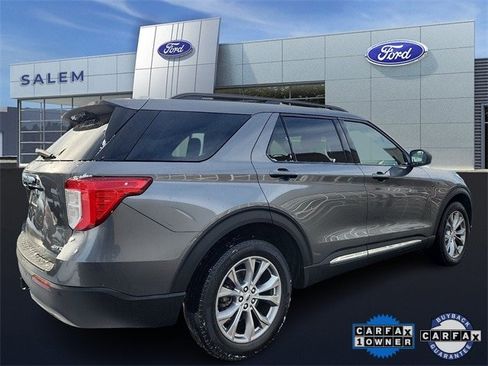 Certified 2022 Ford Explorer XLT w/ Equipment Group 202A image 3