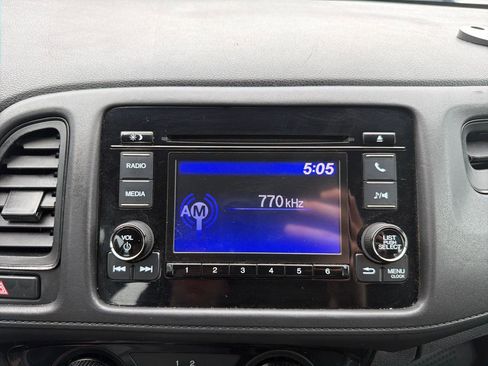 Used 2022 Honda HR-V LX image 23