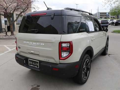 Used 2025 Ford Bronco Sport Outer Banks w/ Outer Banks Tech Package+ AWD/4WD image 5