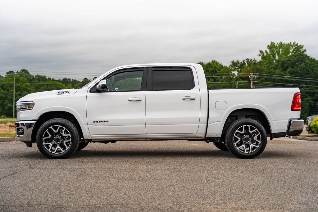 Used 2025 RAM 1500 Laramie AWD/4WD image 2