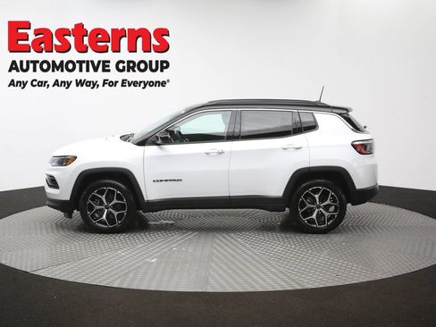 Used 2025 Jeep Compass Limited AWD/4WD image 59