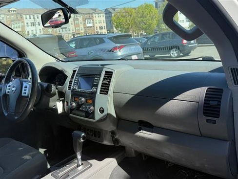 Used 2018 Nissan Frontier SV w/ Value Truck Package image 11