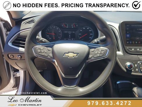 Used 2024 Chevrolet Malibu LT FWD image 18