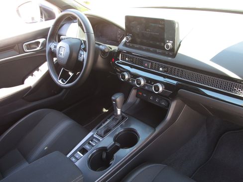 Certified 2026 Honda Civic Sport image 9