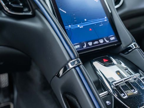 Certified 2024 Ferrari Roma Base image 80