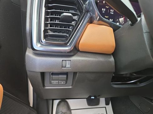New 2026 GMC Canyon AT4 w/ Technology Plus Package AWD/4WD image 19