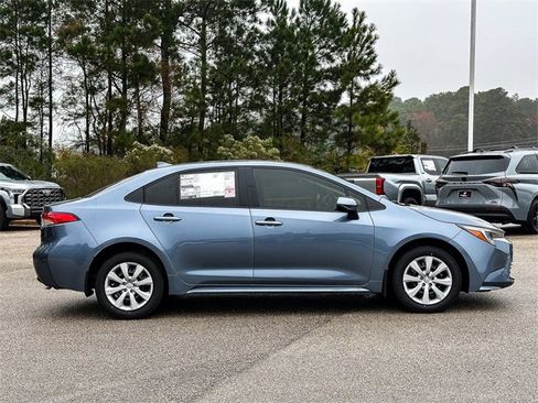 New 2026 Toyota Corolla LE image 9