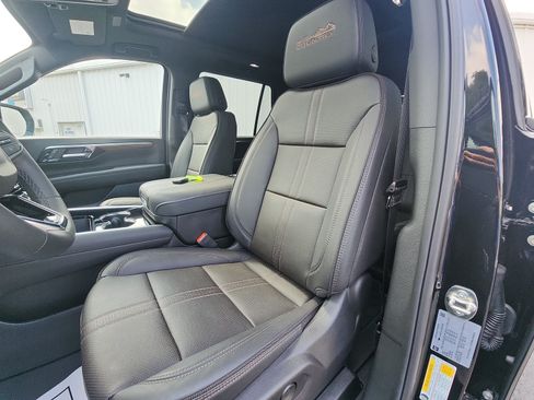 New 2026 Chevrolet Tahoe High Country AWD/4WD image 22