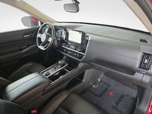 Used 2022 Nissan Pathfinder SL AWD/4WD image 33