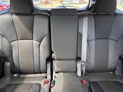 Certified 2025 Subaru Ascent Premium AWD/4WD image 22