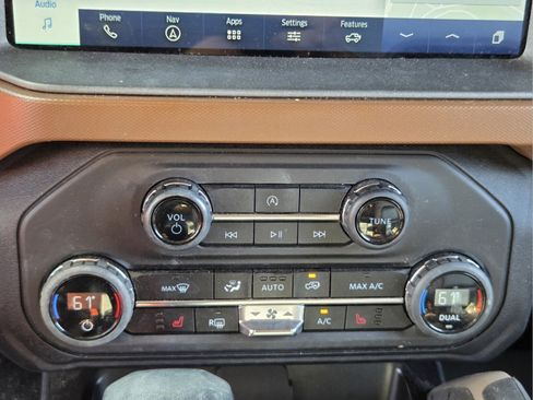 Used 2024 Ford Bronco Outer Banks AWD/4WD image 14