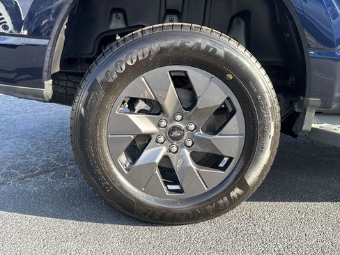 New 2025 Ford F150 Lightning Flash image 19