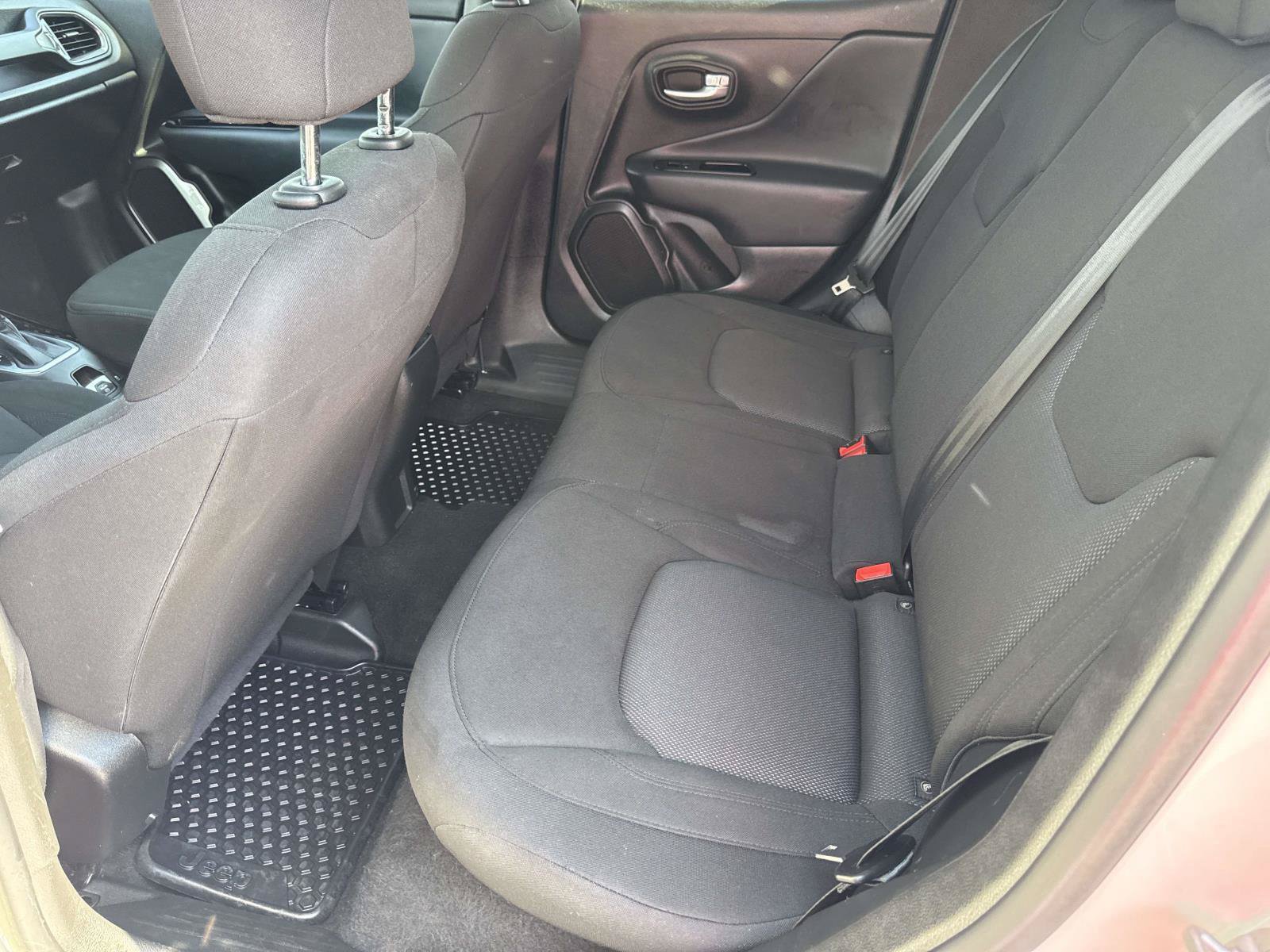 Certified 2023 Jeep Renegade Latitude AWD/4WD image 17