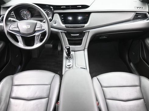 Used 2023 Cadillac XT5 Premium Luxury w/ Technology Package AWD/4WD image 15
