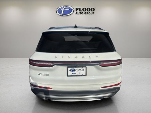 New 2026 Lincoln Corsair Premiere image 6