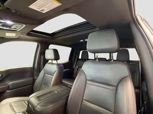 Used 2019 GMC Sierra 1500 Denali w/ Denali Ultimate Package AWD/4WD image 20