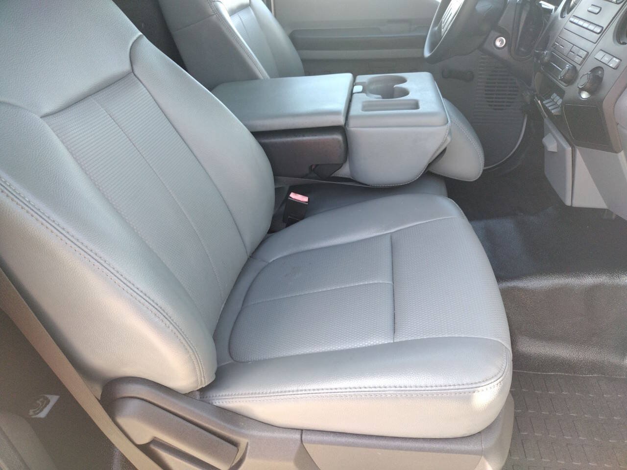 Used 2015 Ford F350 XL RWD image 14