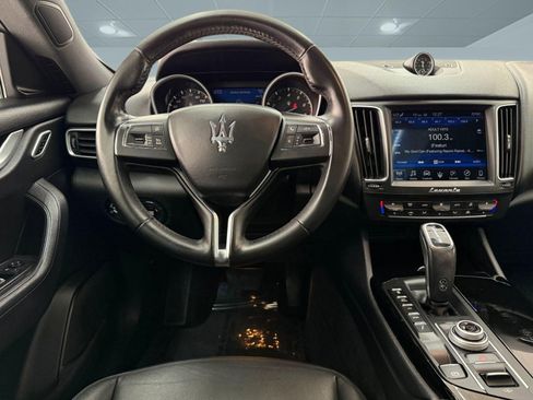 Used 2019 Maserati Levante image 25