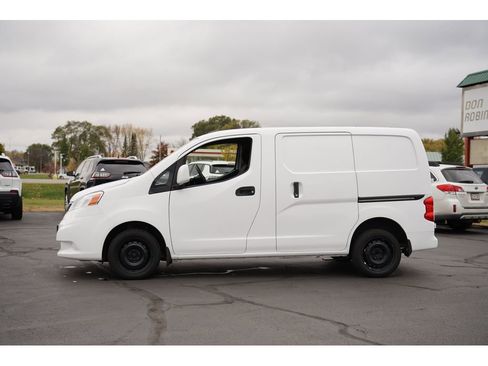Used 2018 Nissan NV200 SV w/ Navigation Package image 6