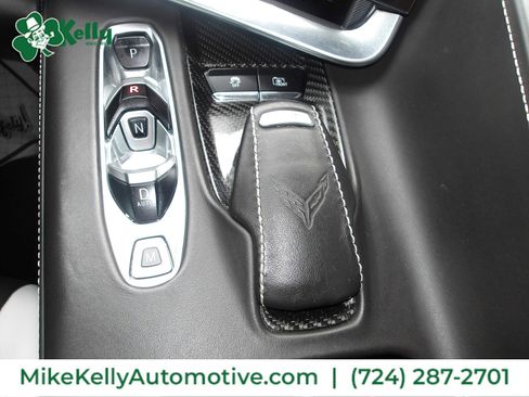 Used 2022 Chevrolet Corvette Stingray Premium Cpe w/ Z51 Performance Package RWD image 19