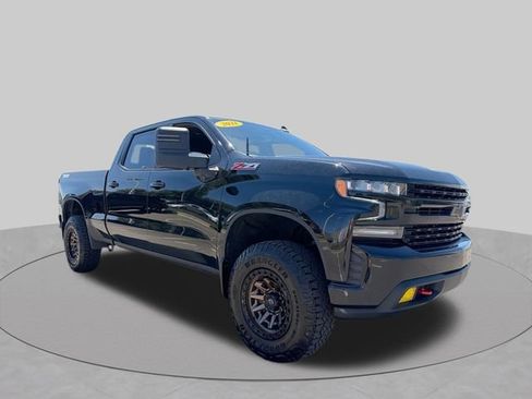 Used 2021 Chevrolet Silverado 1500 LT Trail Boss w/ Convenience Package II AWD/4WD image 2