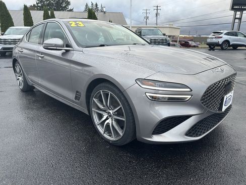 Used 2023 Genesis G70 2.0T image 9