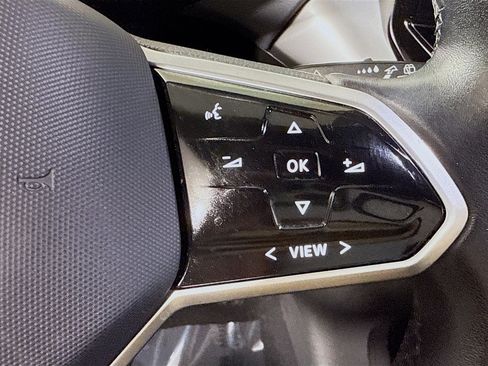 Used 2022 Volkswagen ID.4 Pro image 15