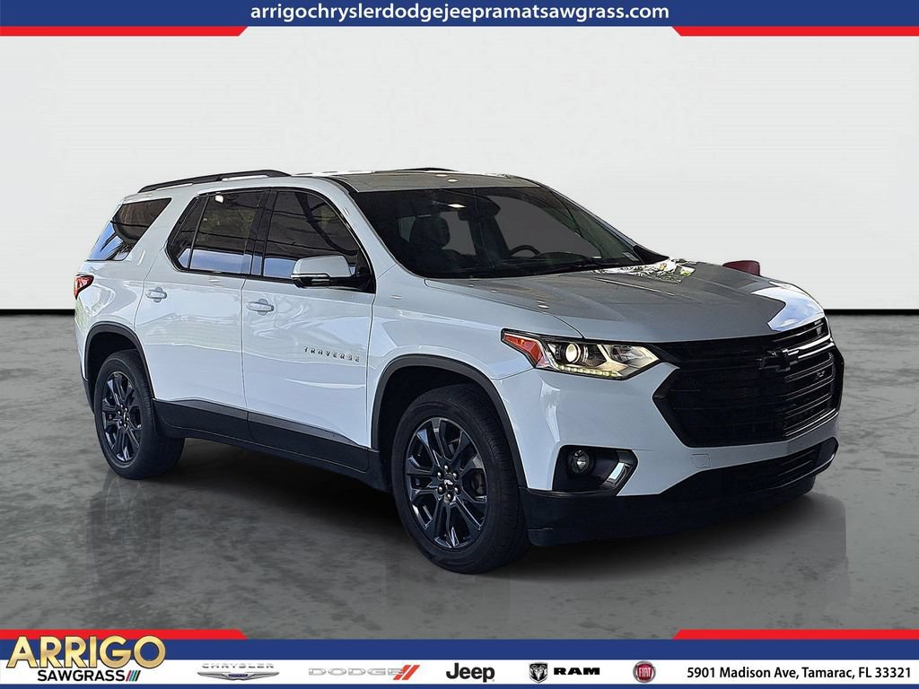 Used 2020 Chevrolet Traverse RS FWD image 1