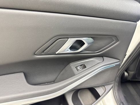 Used 2025 BMW 330i Sedan RWD image 38