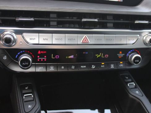 Used 2023 Kia Telluride SX Prestige X-Pro image 17