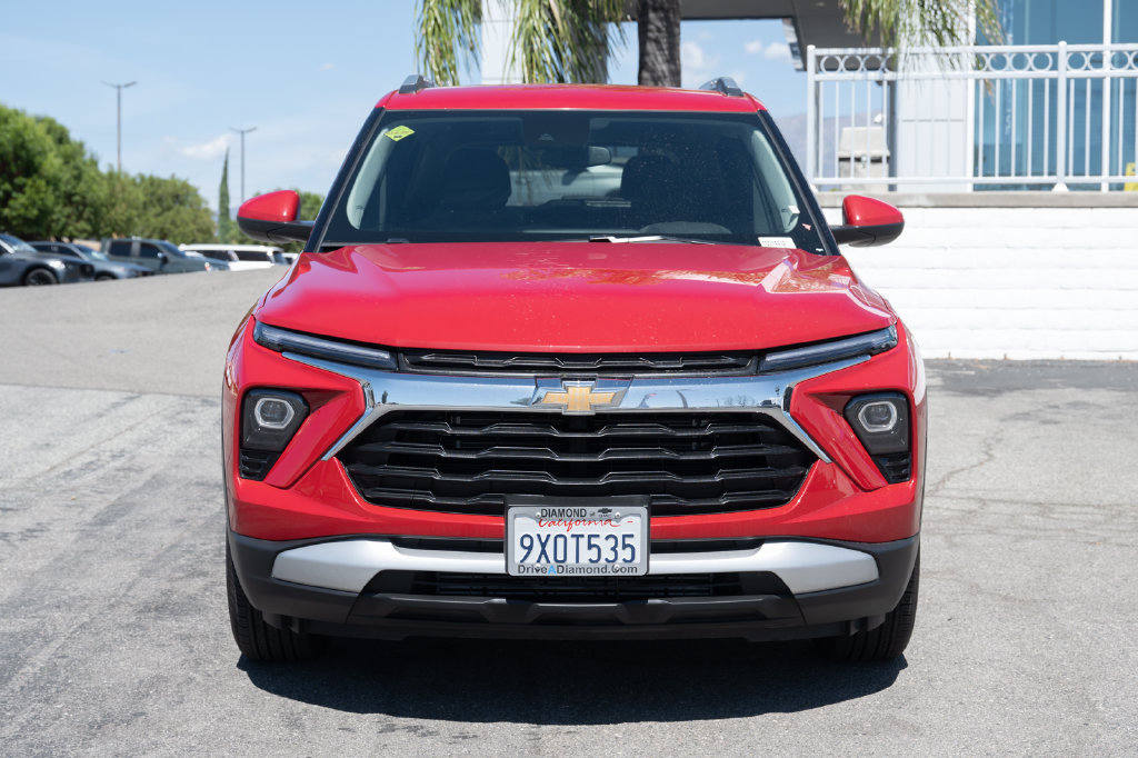 Used 2026 Chevrolet TrailBlazer LT w/ Driver Confidence Package FWD image 3