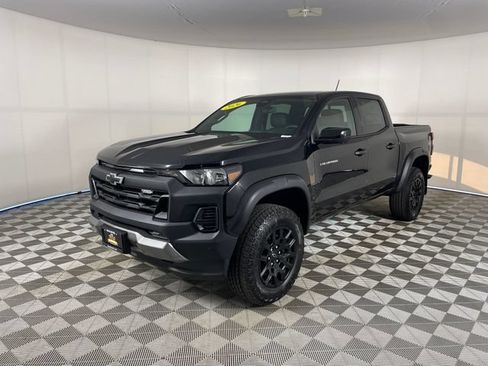 New 2026 Chevrolet Colorado Trail Boss AWD/4WD image 1