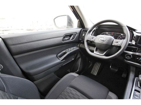 New 2026 Nissan Pathfinder SV FWD image 6
