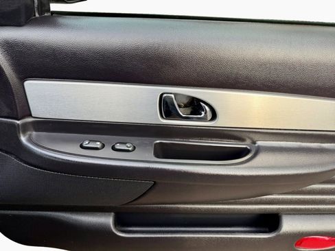 Used 2003 Ford Thunderbird Deluxe image 19